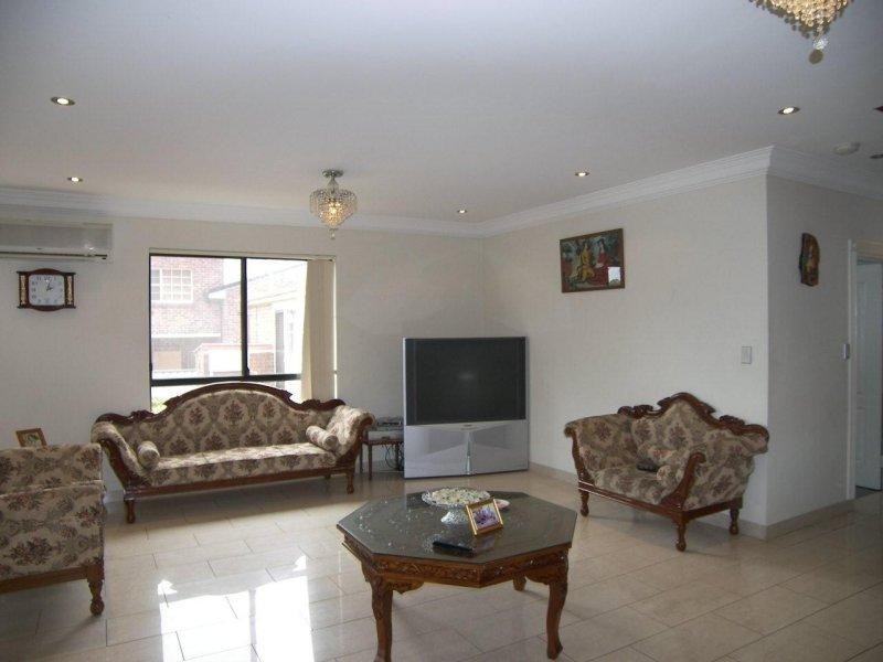 239 CARRINGTON AVE, Hurstville NSW 2220