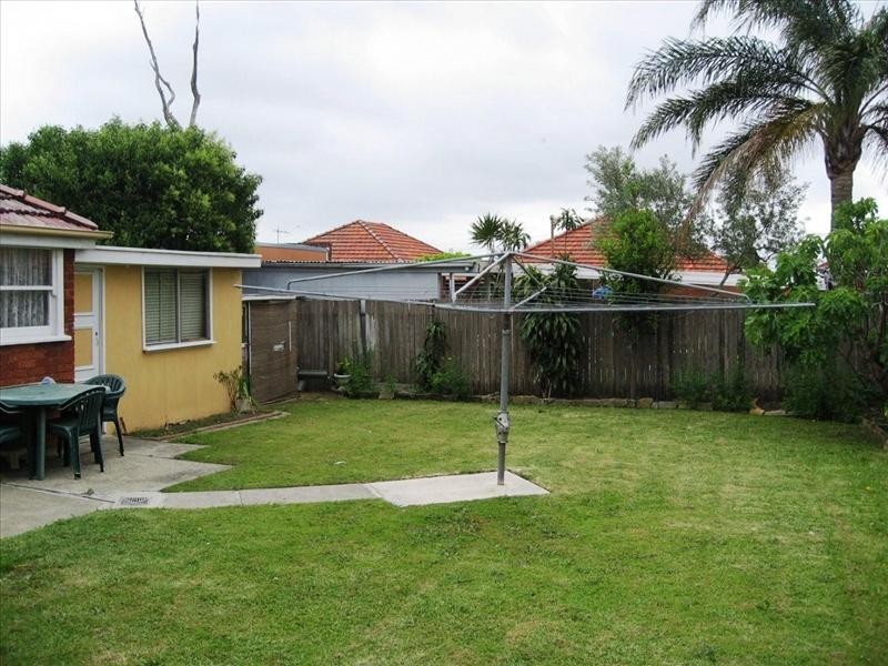 252 Stoney Creek, Kingsgrove NSW 2208