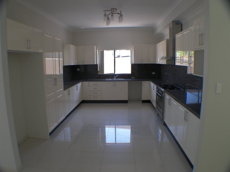 259 Dora St, Hurstville NSW 2220