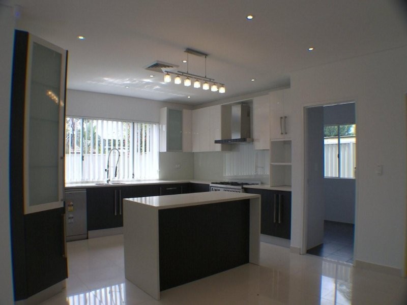 42 Donald St, Hurstville NSW 2220