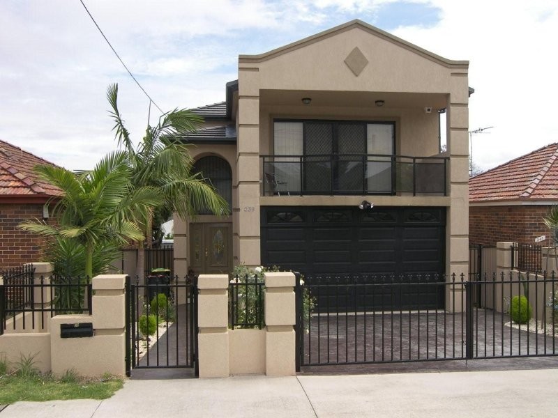 239 Carrington Av, Hurstville NSW 2220