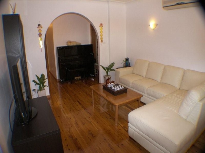 43 Weston rd, Hurstville NSW 2220