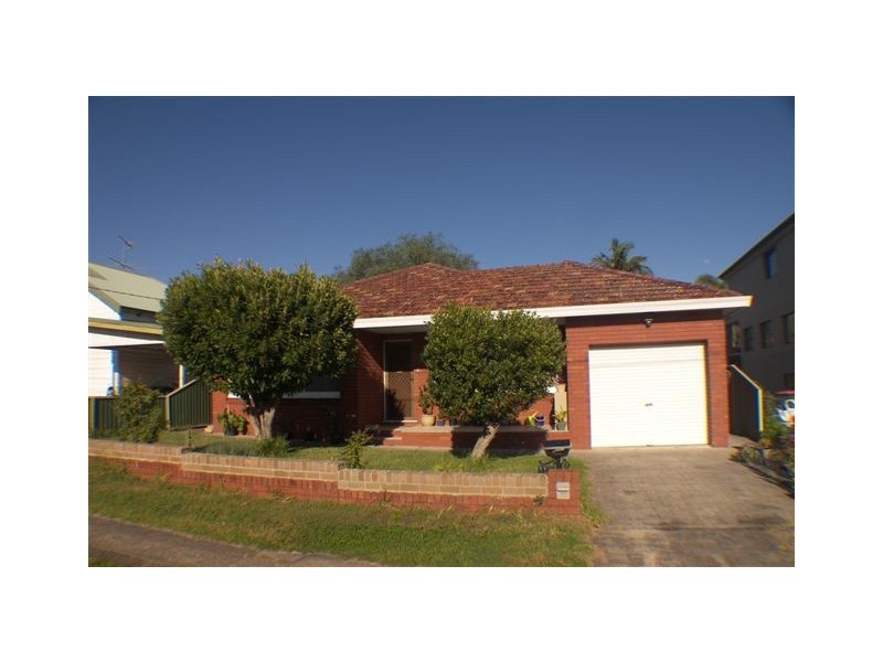 11 HODGE ST, Hurstville NSW 2220