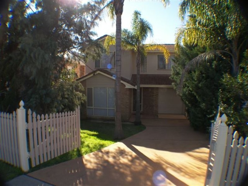 4 Edith St, Hurstville NSW 2220