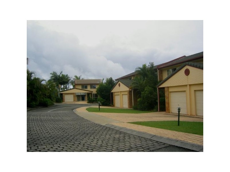 8 Lyon Street, Caloundra QLD 4551