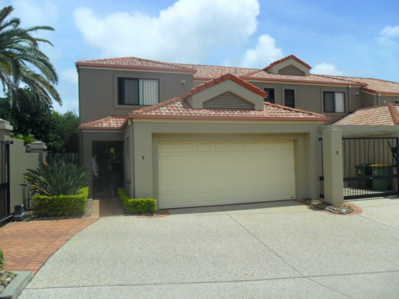 1/267 Ashmore Road, Benowa QLD 4217