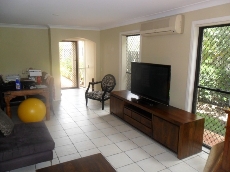1/267 Ashmore Road, Benowa QLD 4217