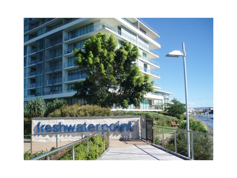 33 T E Peters Drive, Broadbeach QLD 4218