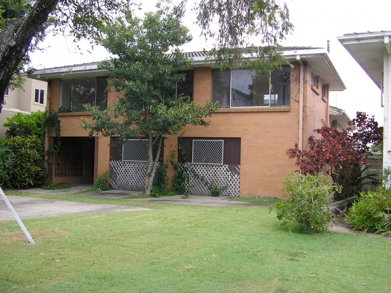 175 Stanhill Drive, Chevron Island QLD 4217