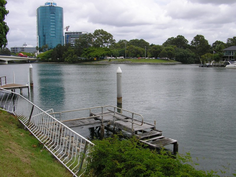 175 Stanhill Drive, Chevron Island QLD 4217