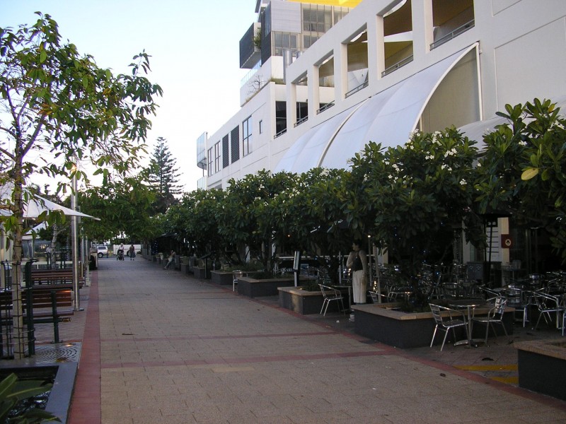 1 Victoria Avenue, Broadbeach QLD 4218