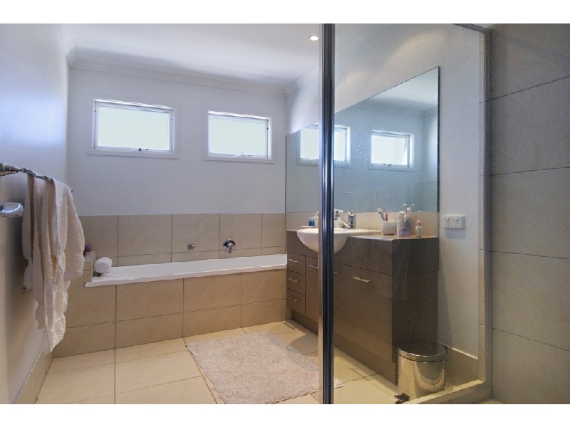 2 Komodo Court, Kawana Island QLD 4575