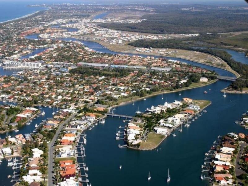 11 Mooloolah Island, Minyama QLD 4575