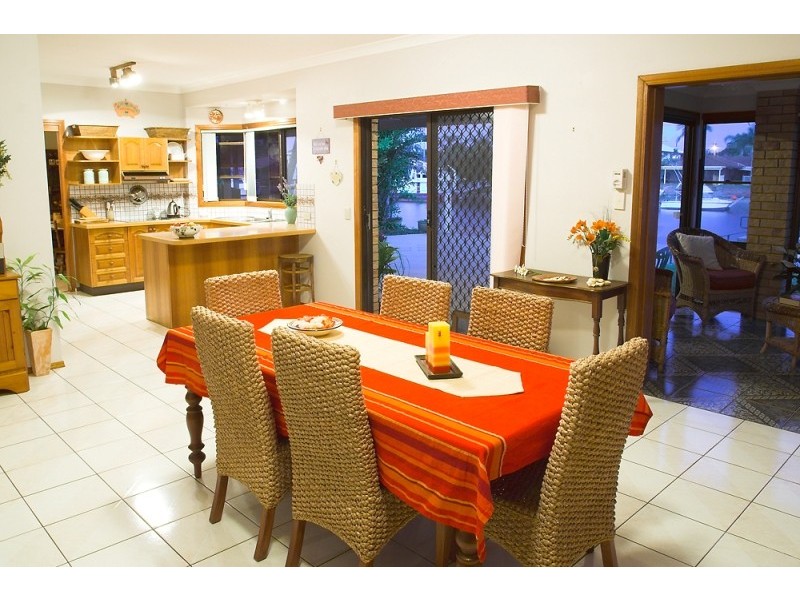 32 Coomaroo Crescent, Minyama QLD 4575