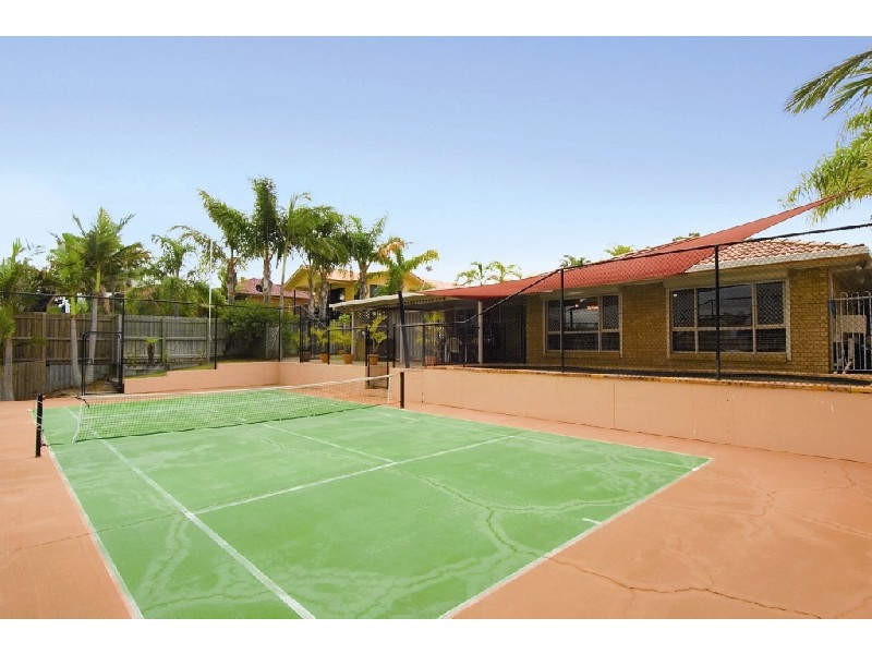 34 Carrothool Place, Mooloolaba QLD 4557