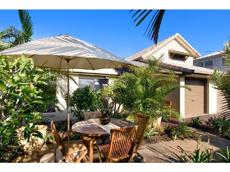 237 Oceanic Drive, Bokarina QLD 4575