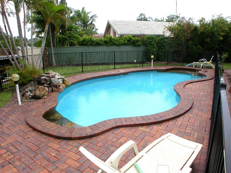 1 Julie Court, Mooloolaba QLD 4557