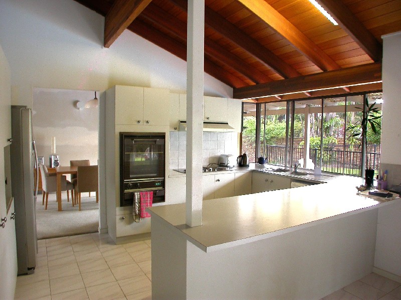 1 Julie Court, Mooloolaba QLD 4557