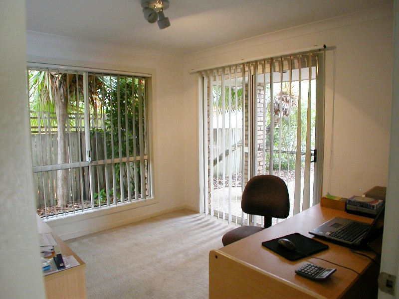 1 Julie Court, Mooloolaba QLD 4557