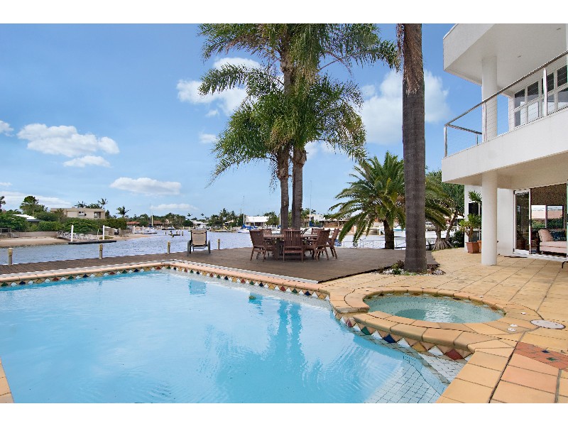 6  Awinya Court, Minyama QLD 4575