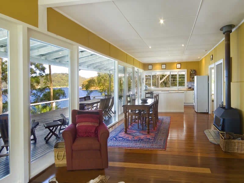 4 The Chase, Lovett Bay NSW 2105