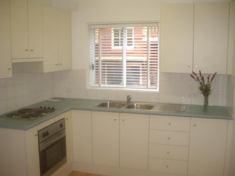 8/25 Gloucester Road, Hurstville NSW 2220