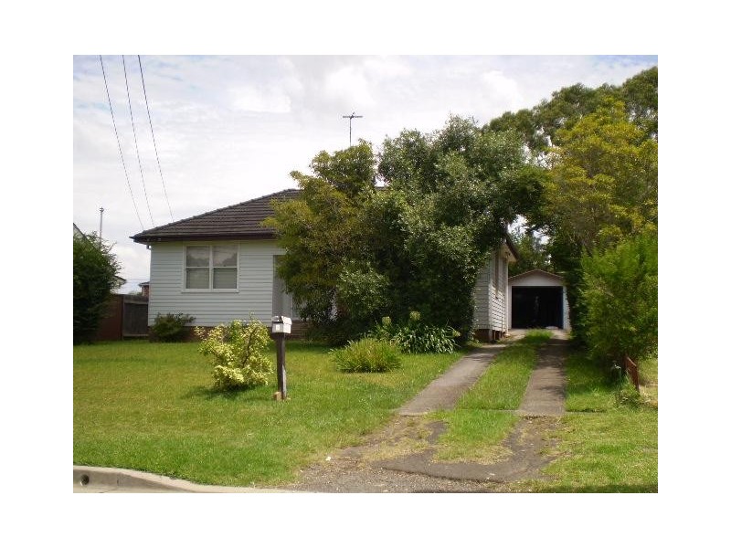 8 Bamfield Avenue, Yagoona NSW 2199