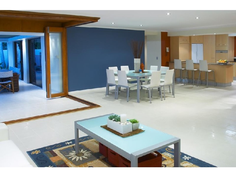 191 oceanic drive, Warana QLD 4575