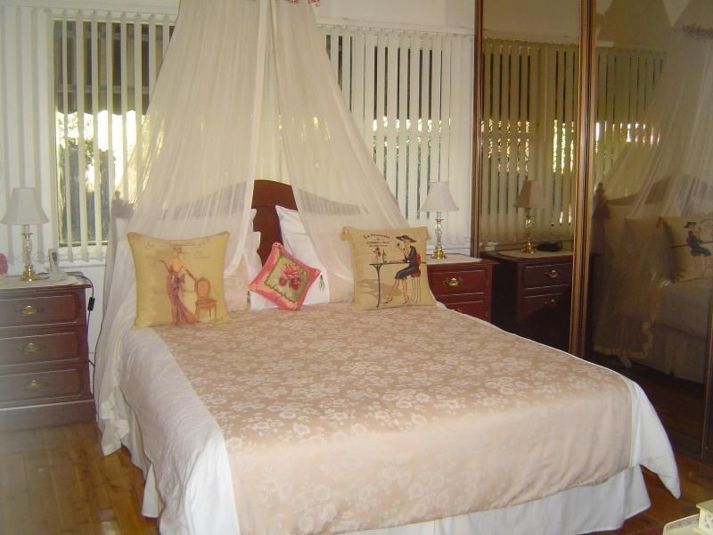 232 Henry Lawson Drive, Georges Hall NSW 2198