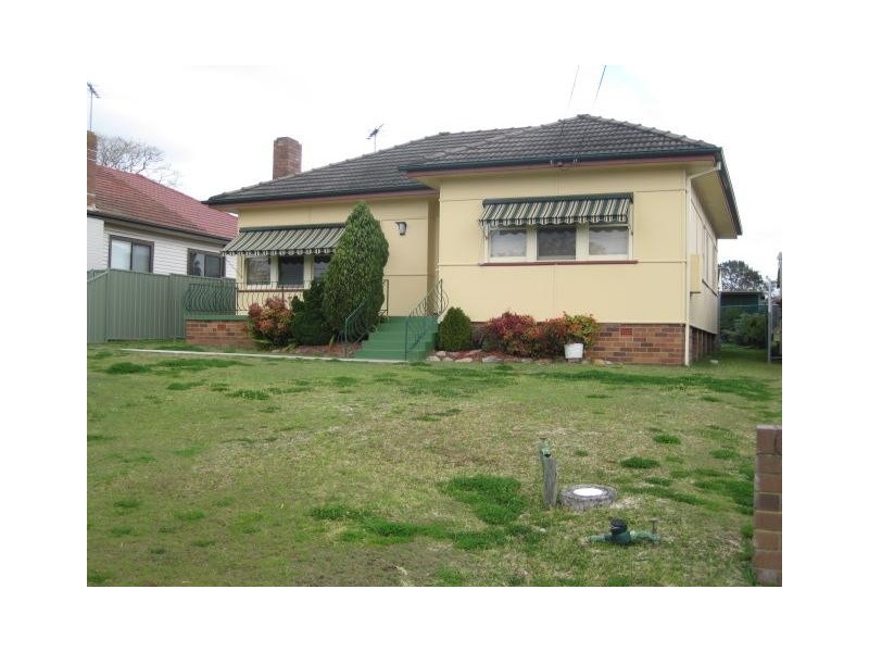 30 Brockman Av., Revesby Heights NSW 2212