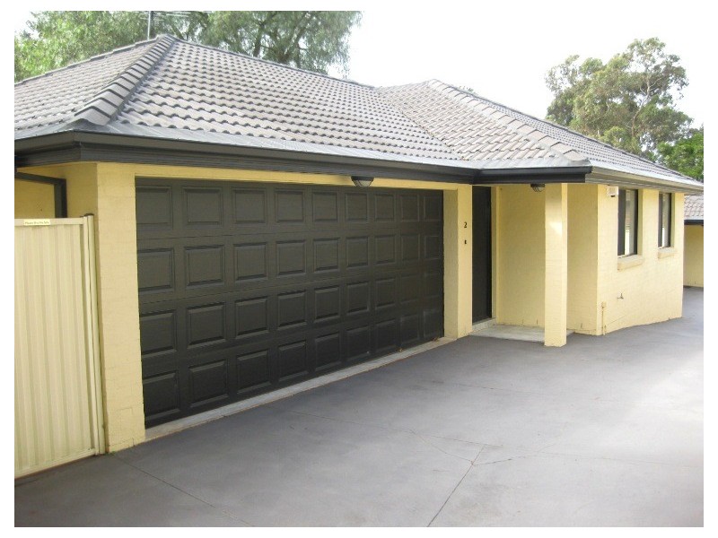 2/37 Ramsay Road, Picnic Point NSW 2213