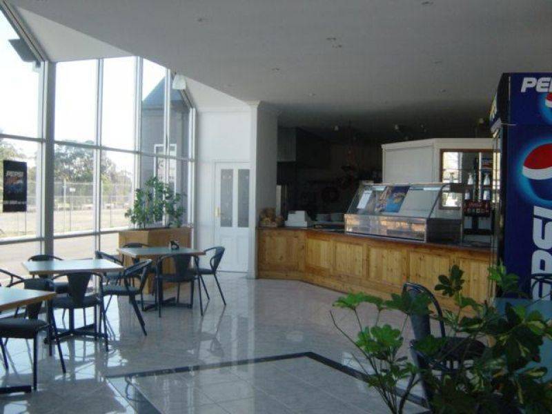 114 Arun Drive, Arundel QLD 4214