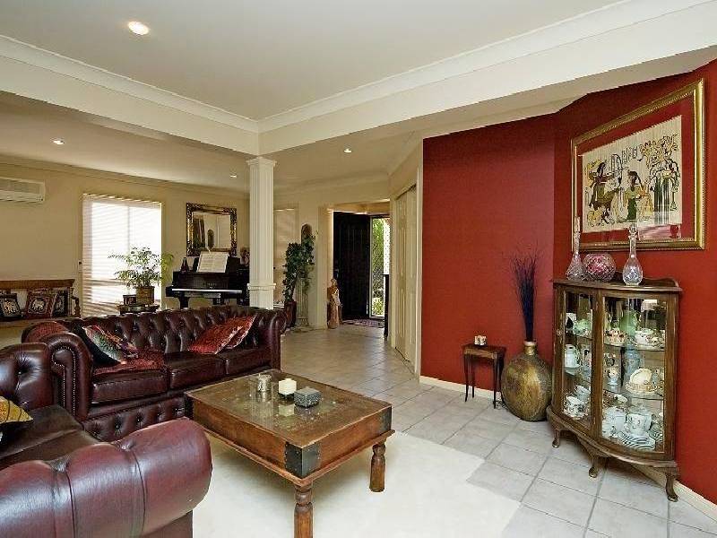 1 Cornell Court, Varsity Lakes QLD 4227