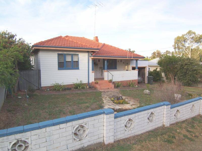 40 Barron Street, Boyup Brook WA 6244