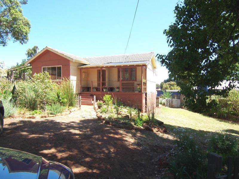 14 Carey Street, Bridgetown WA 6255