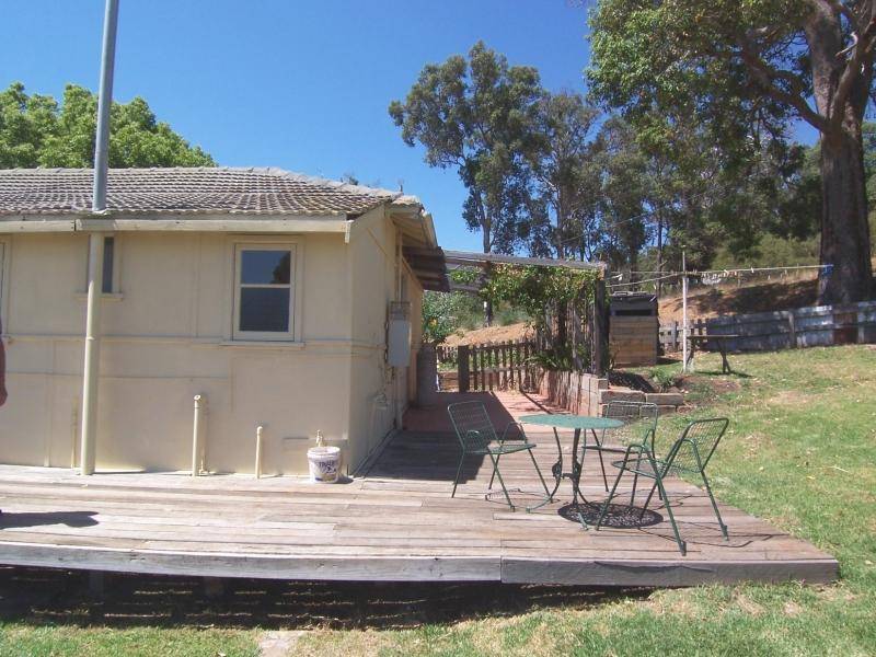 14 Carey Street, Bridgetown WA 6255