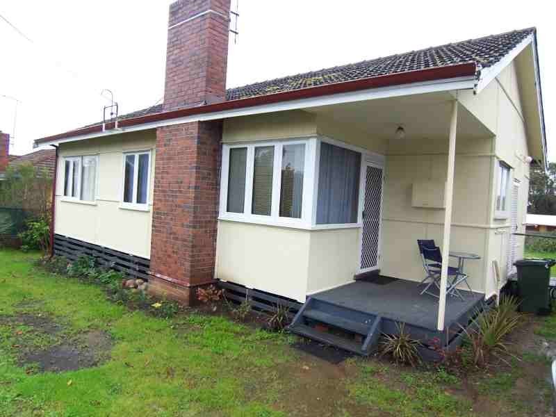 8 Cowley Street, Boyup Brook WA 6244