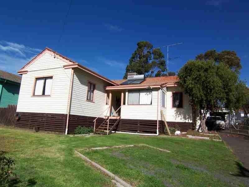 35 Railway Parade, Boyup Brook WA 6244