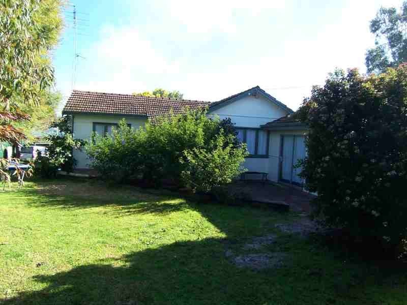 12 Cowley Street, Boyup Brook WA 6244