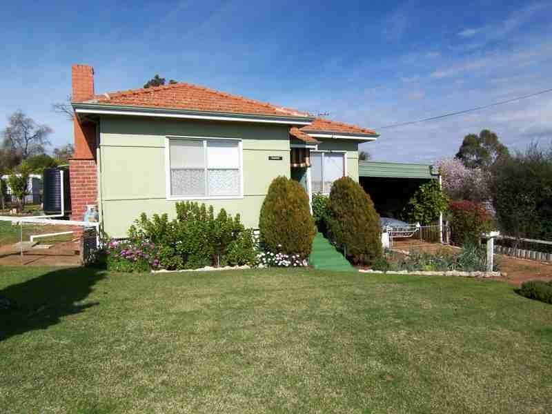 21 Cowley Street, Boyup Brook WA 6244
