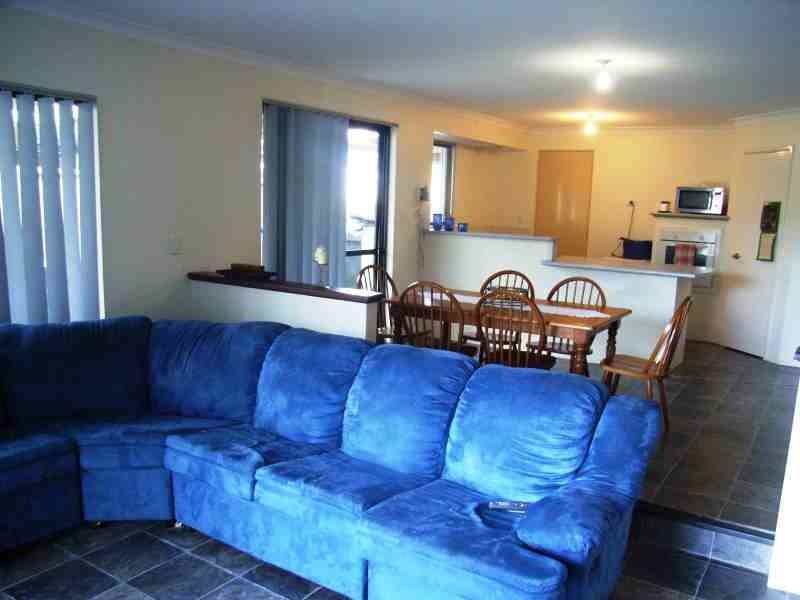 12 Currawong Drv, Broadwater WA 6280