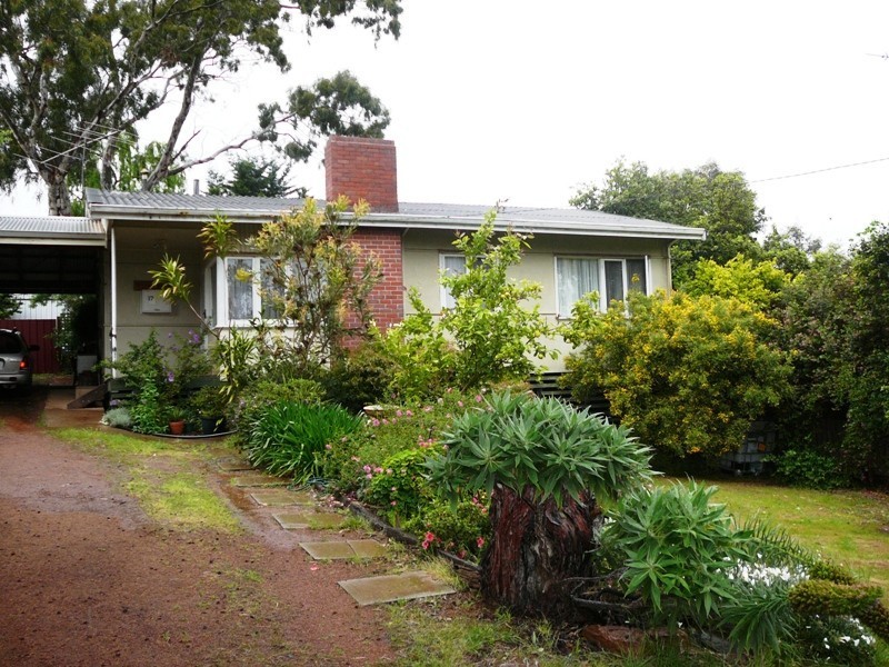 17 Coronation Street, Bridgetown WA 6255