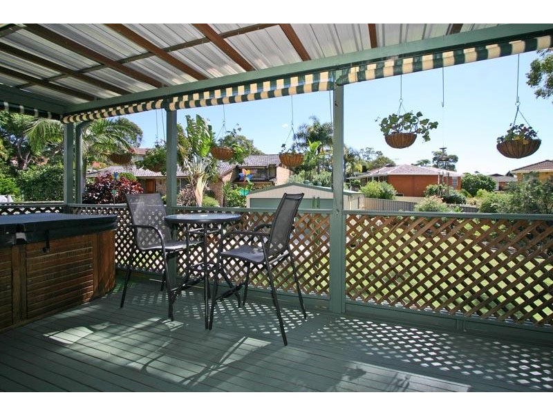 9 Wolstenholme Ave, Gymea NSW 2227