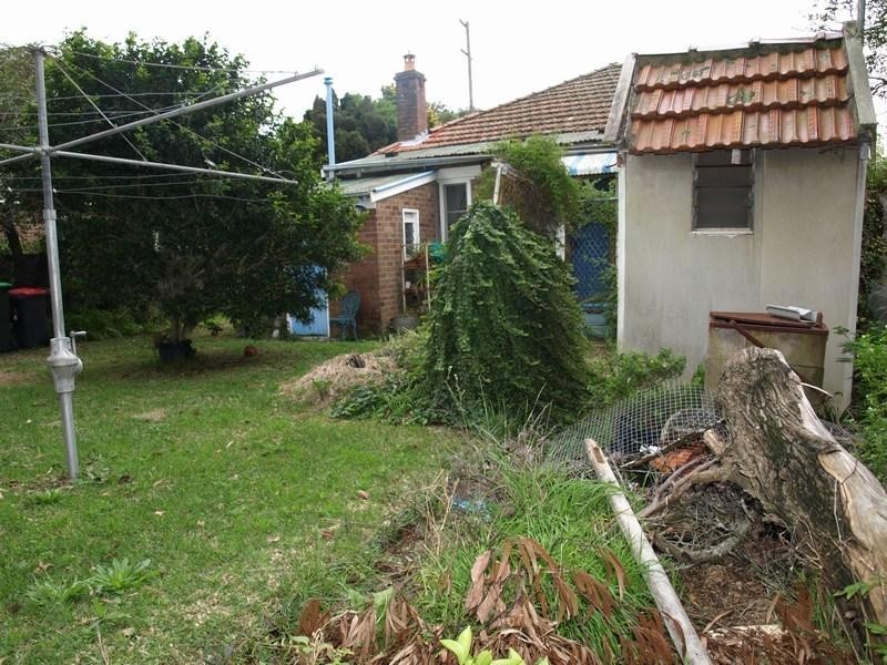 42 Wattle Street, Peakhurst NSW 2210