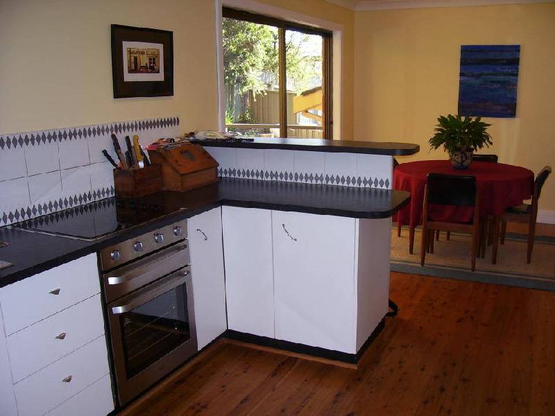 The Crescent, Helensburgh NSW 2508