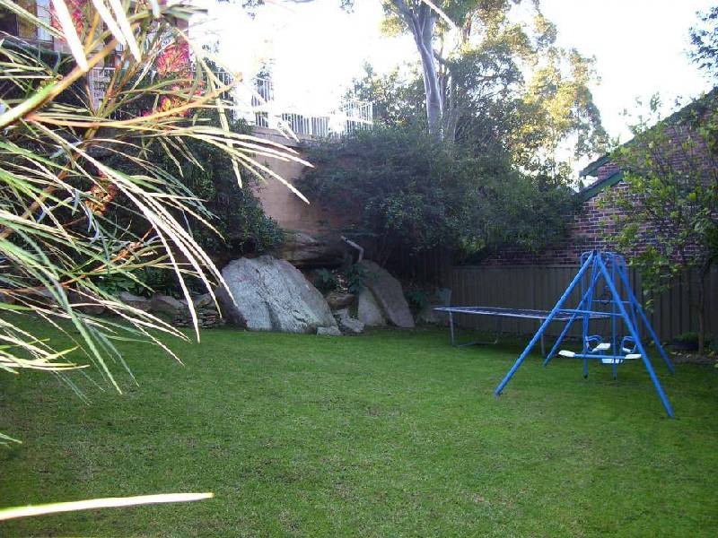 The Crescent, Helensburgh NSW 2508