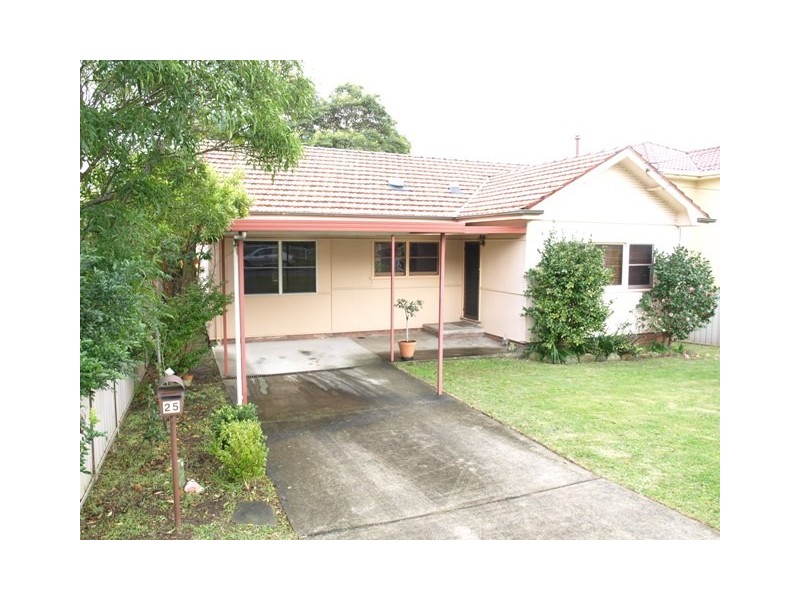 25 Clifford Road, Miranda NSW 2228