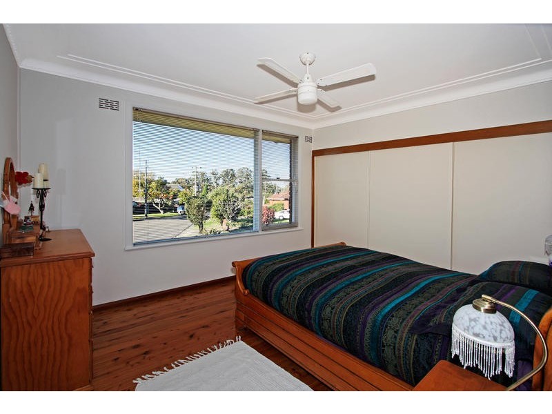 8 Muronga Place, Kirrawee NSW 2232