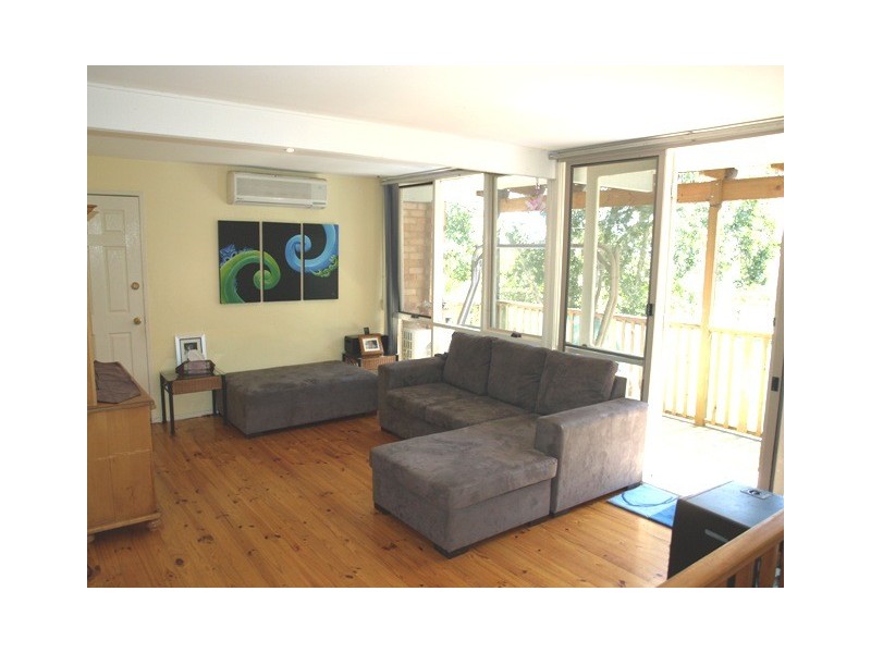 14 Blue Bell Place, Heathcote NSW 2233