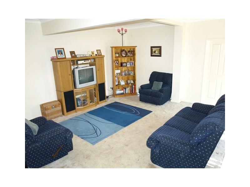 14 Blue Bell Place, Heathcote NSW 2233